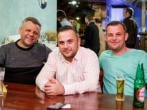 Stand Up Comedy în Queen's Music Pub