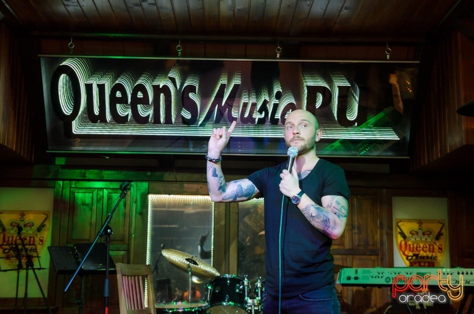 Stand up comedy, Queen's Music Pub