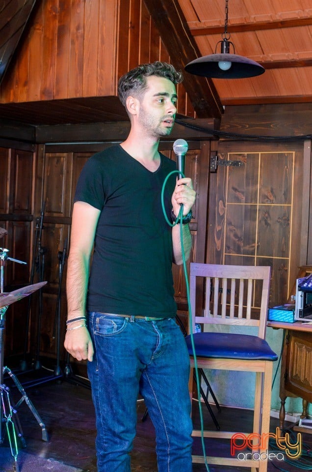 Stand Up Comedy, Queen's Music Pub