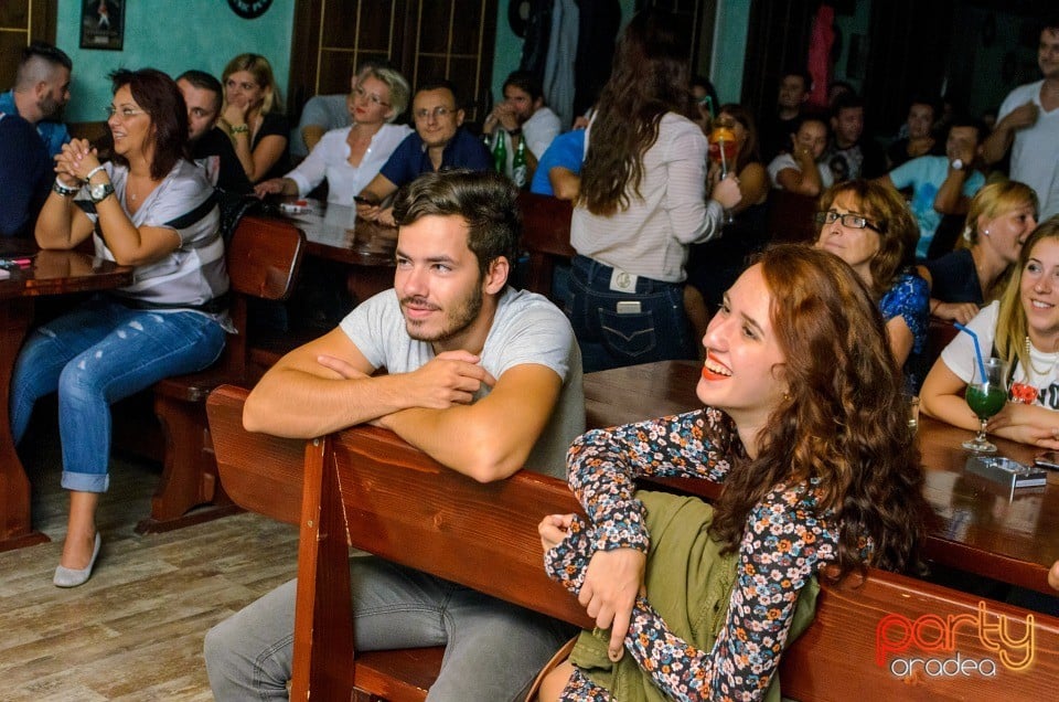 Stand Up Comedy, Queen's Music Pub