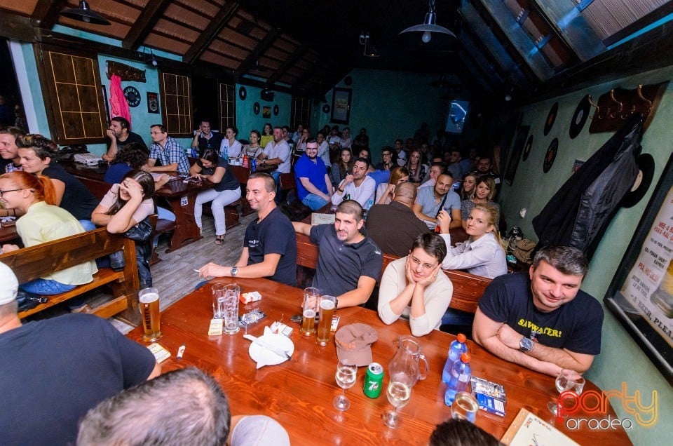 Stand Up Comedy, Queen's Music Pub