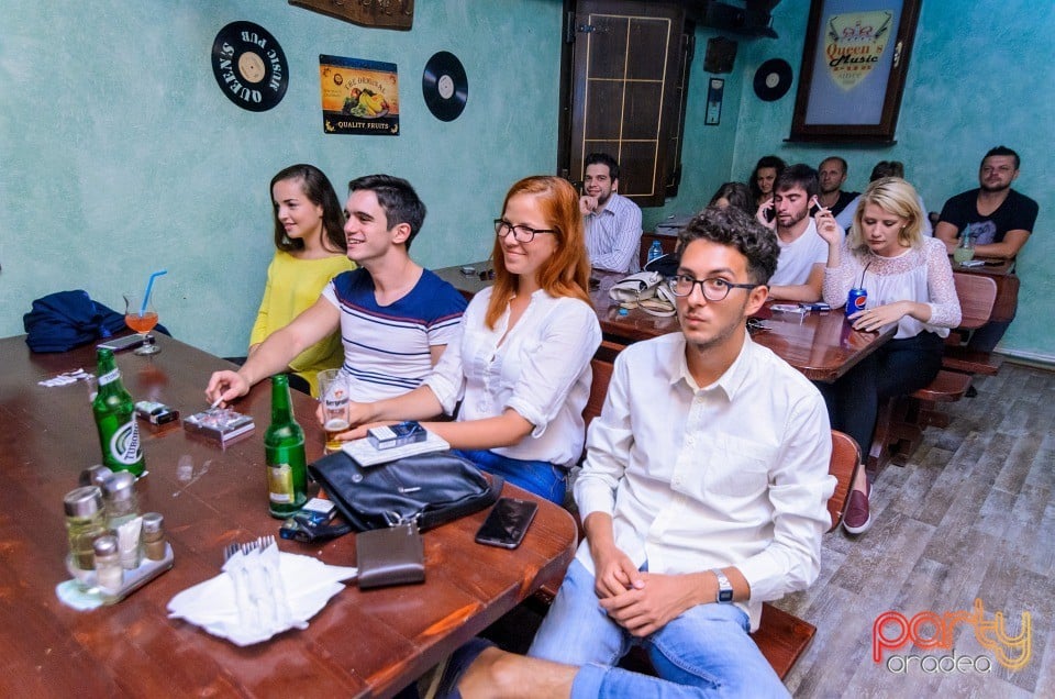 Stand Up Comedy, Queen's Music Pub