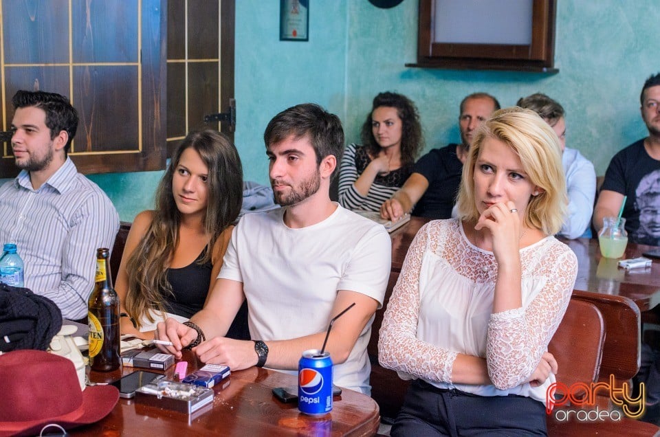 Stand Up Comedy, Queen's Music Pub