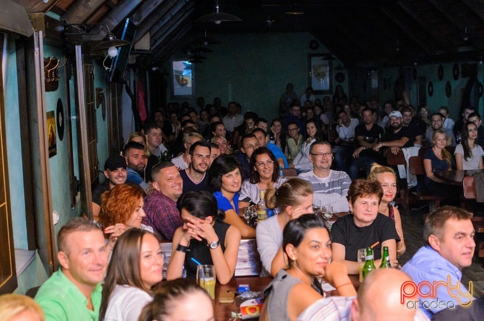 Stand Up Comedy, Queen's Music Pub