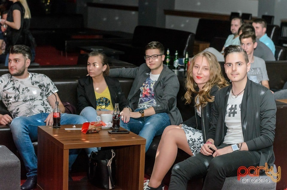 Stand Up Comedy, 