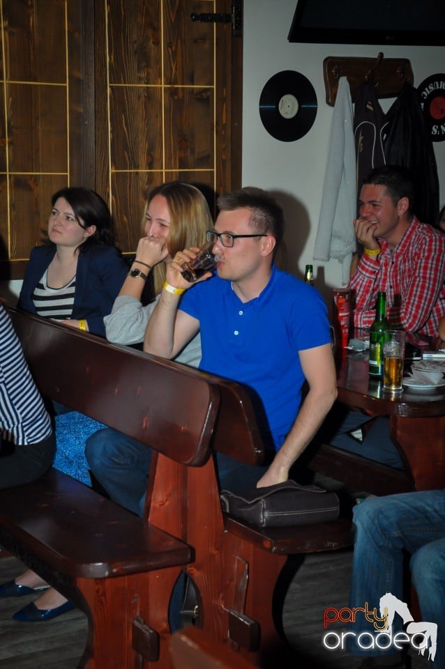 Stand-up Comedy, Queen's Music Pub