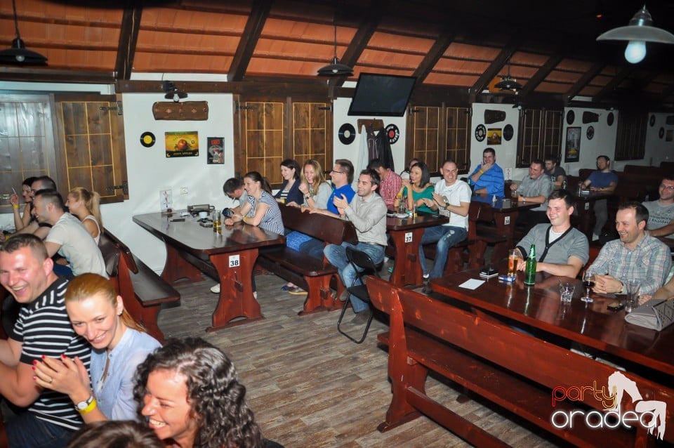 Stand-up Comedy, Queen's Music Pub