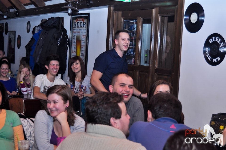 Stand-up in the City cu Costel, Queen's Music Pub