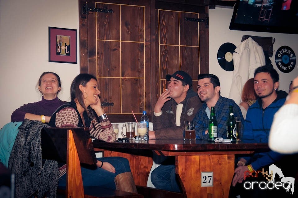 Stand-up in the City în Queen's, Queen's Music Pub