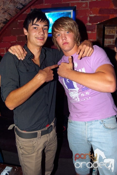 Start la party în Escape, 