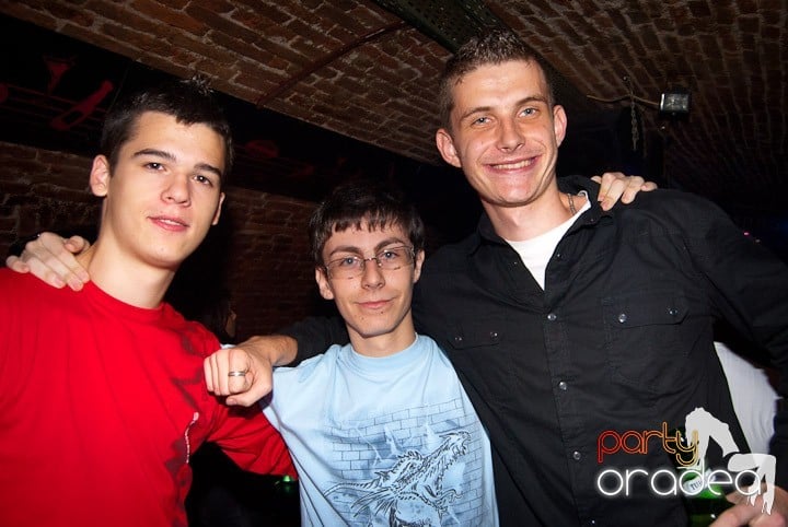 Start la party în Escape, 