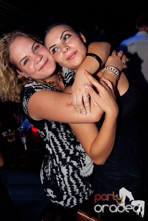 Start la party în Escape, 