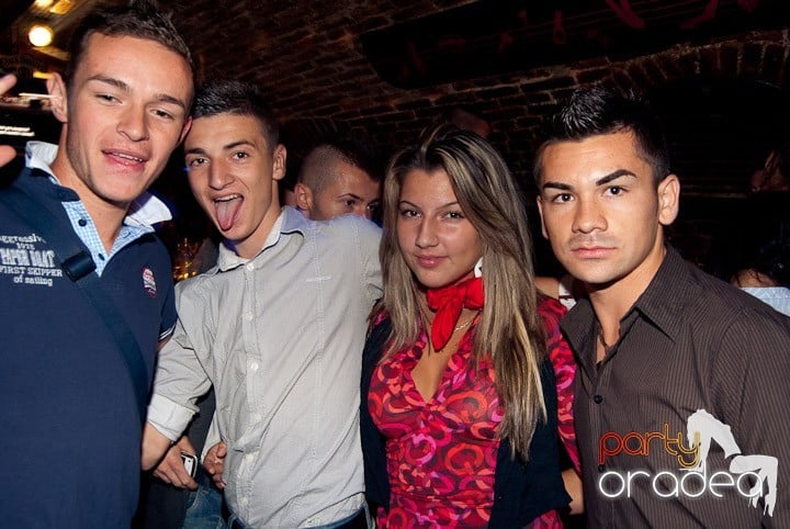 Start la party în Escape, 