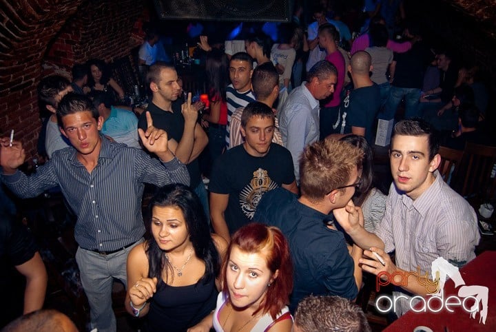 Start la party în Escape, 