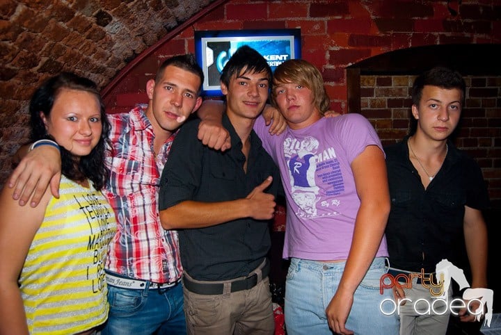 Start la party în Escape, 