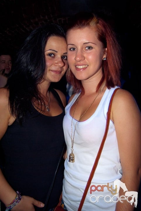 Start la party în Escape, 