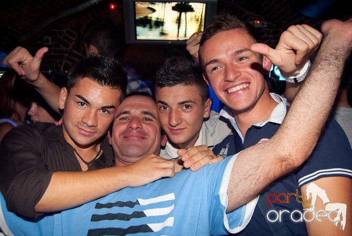 Start la party în Escape, 