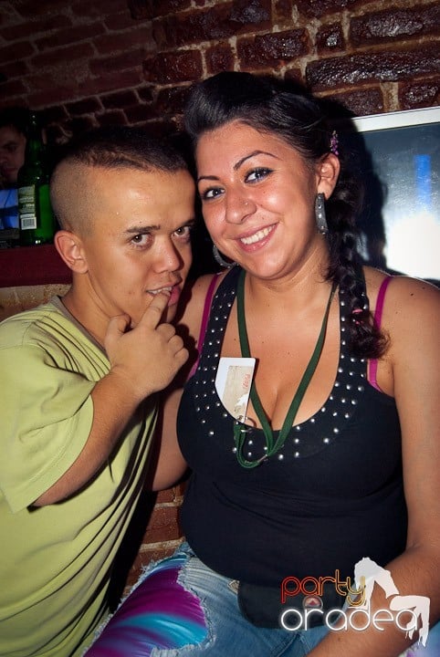 Start la party în Escape, 