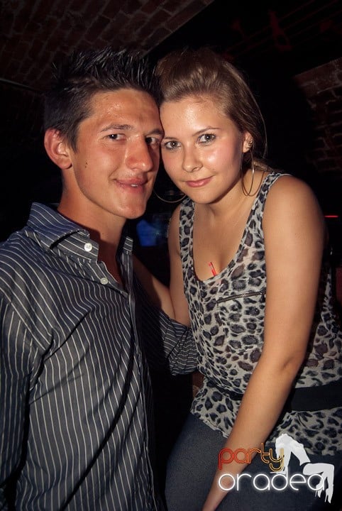 Start la party în Escape, 