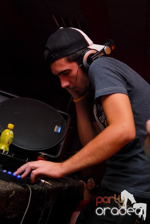 Student Party cu DJ Cristiano şi MC Dany, Student's Place