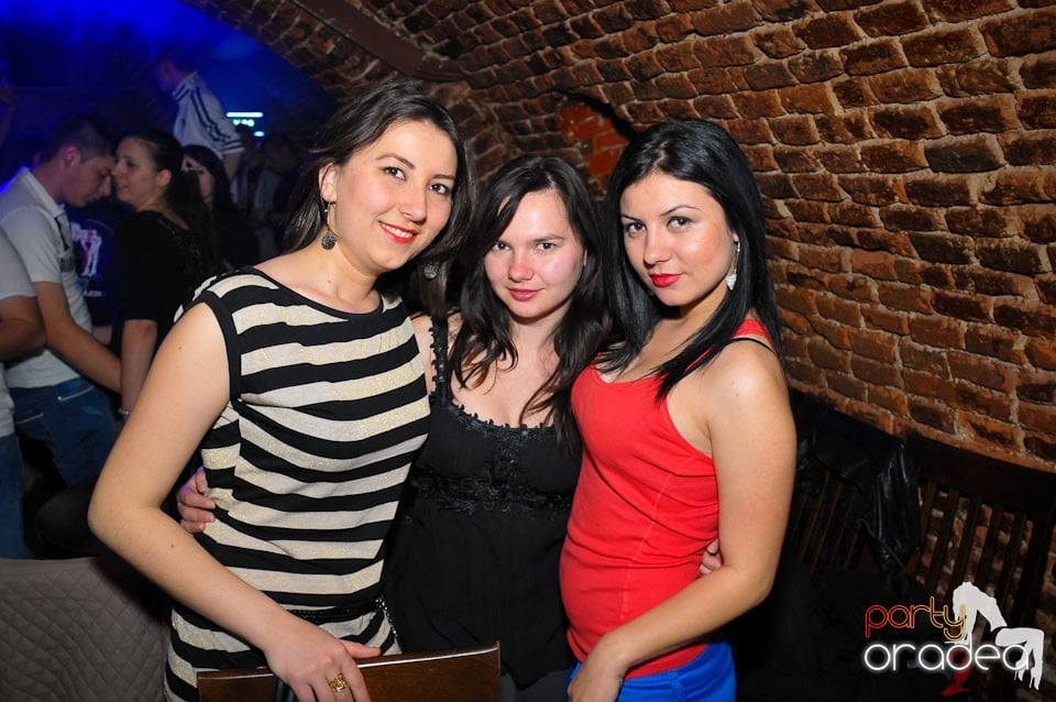 Student Party @ Escape, 