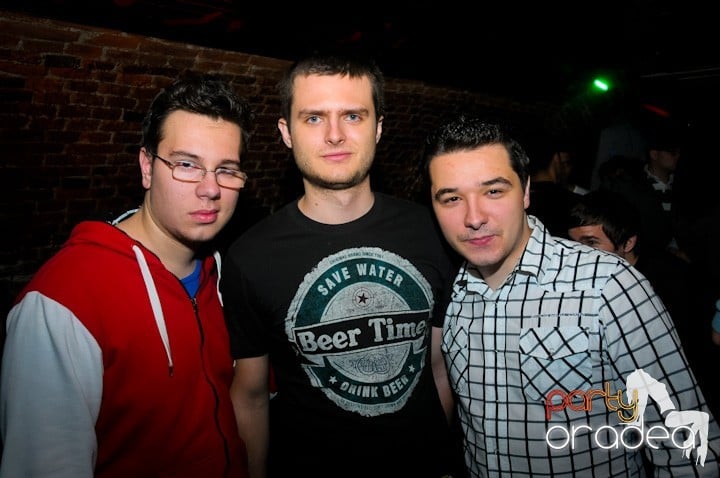 Student Party în Club Escape, 