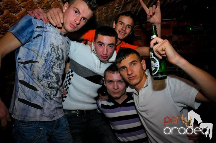 Student Party în Club Escape, 