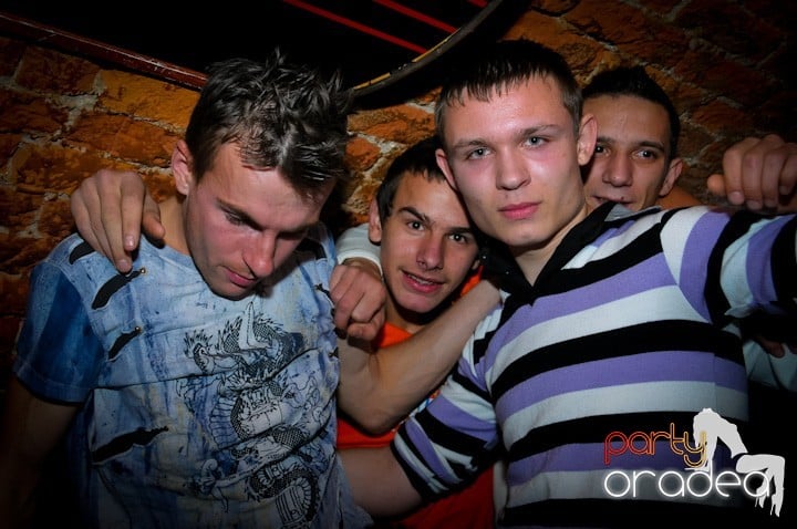 Student Party în Club Escape, 