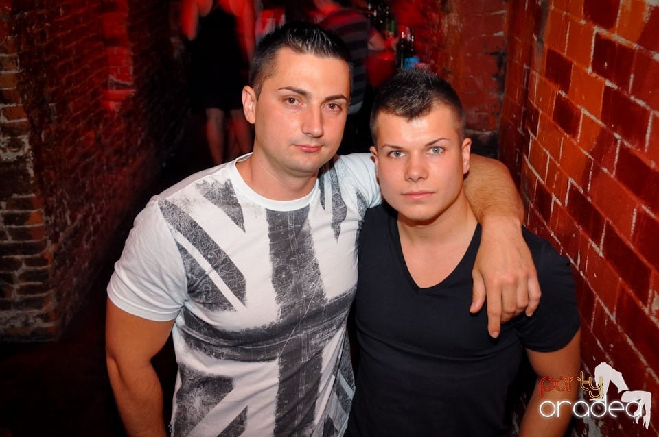 Student Party în Escape Club, 