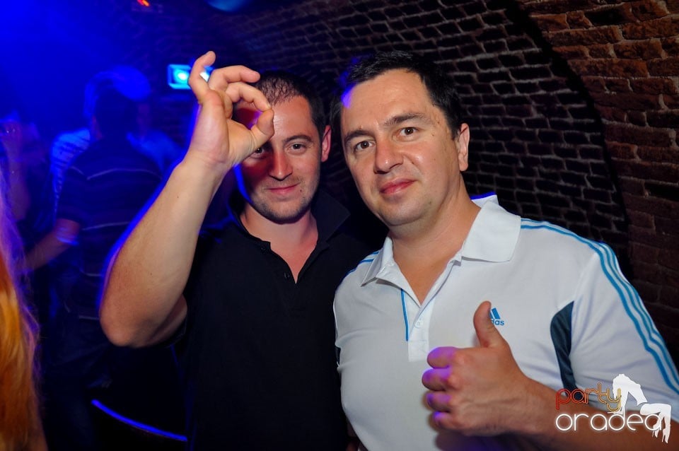 Student Party în Escape Club, 