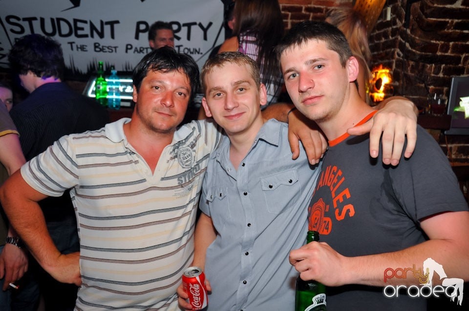 Student Party în Escape Club, 