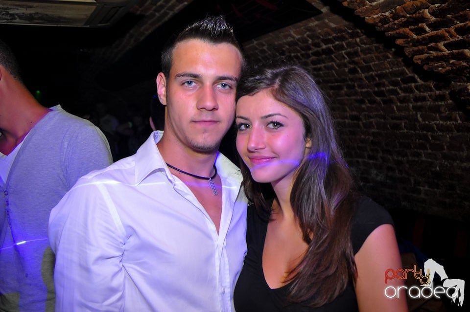 Student Party în Escape Club, 