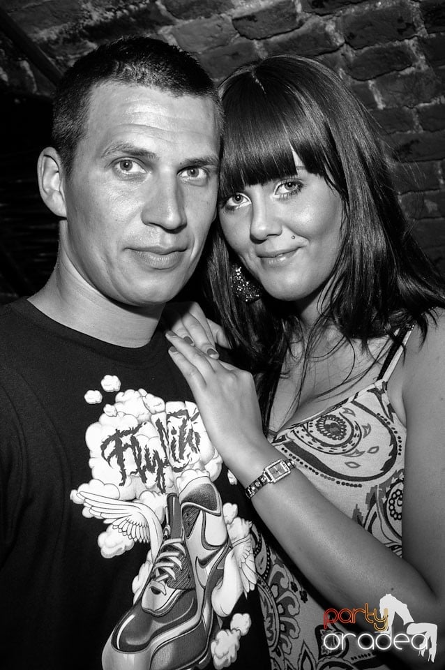 Student Party în Escape Club, 