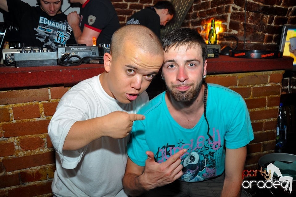 Student Party în Escape Club, 