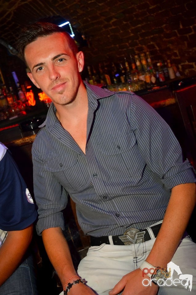 Student Party în Escape, 