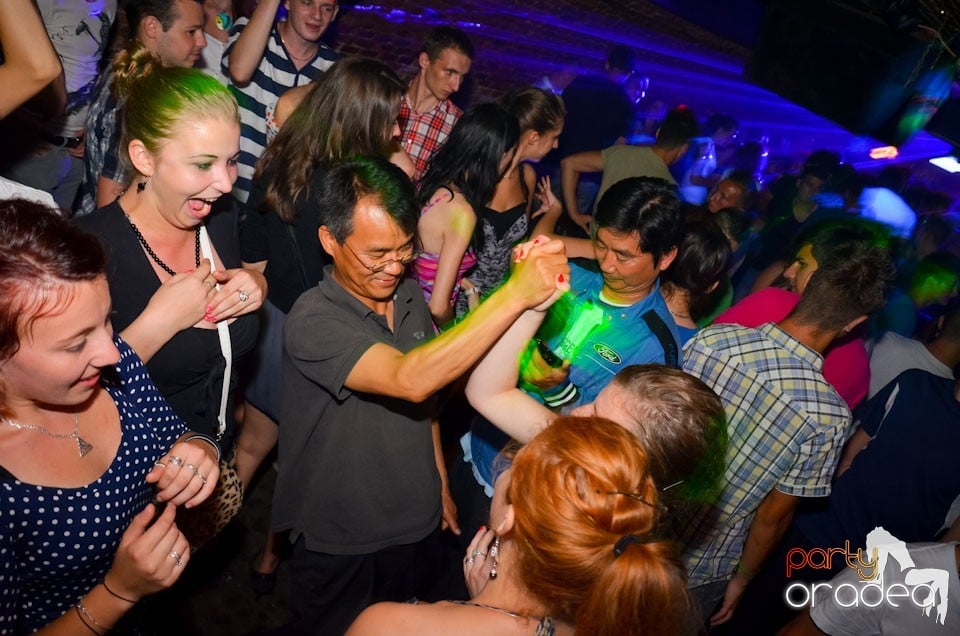 Student Party în Escape, 