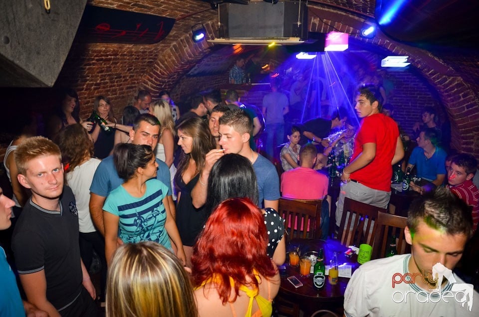 Student Party în Escape, 