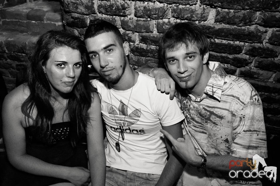 Student Party în Escape, 