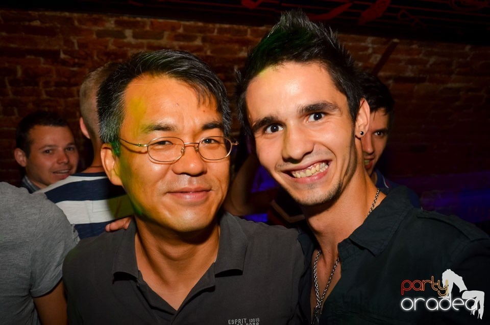 Student Party în Escape, 