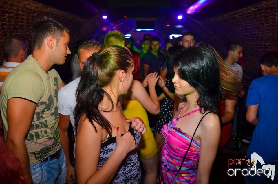 Student Party în Escape, 