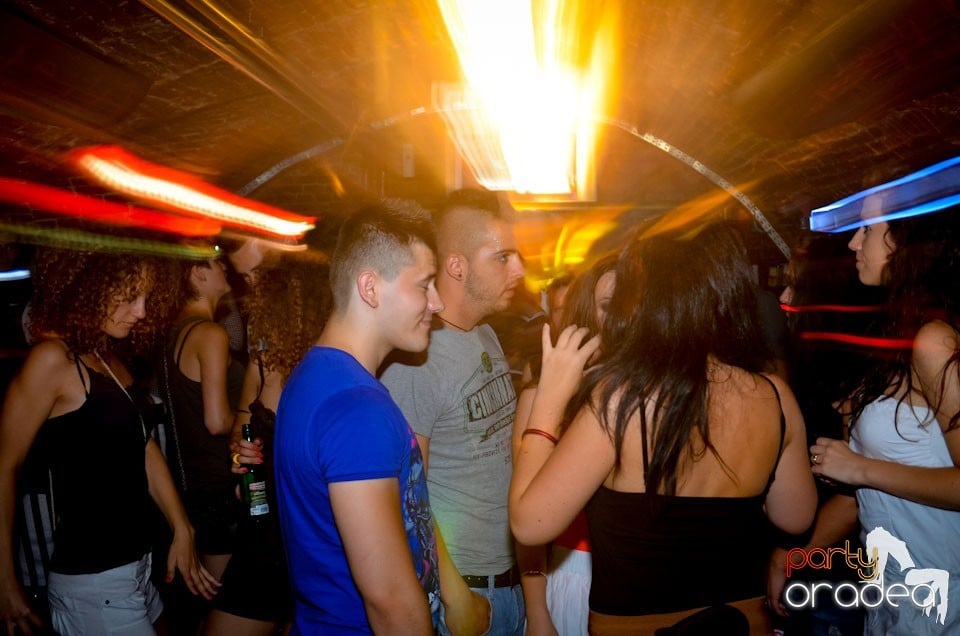 Student Party în Escape, 