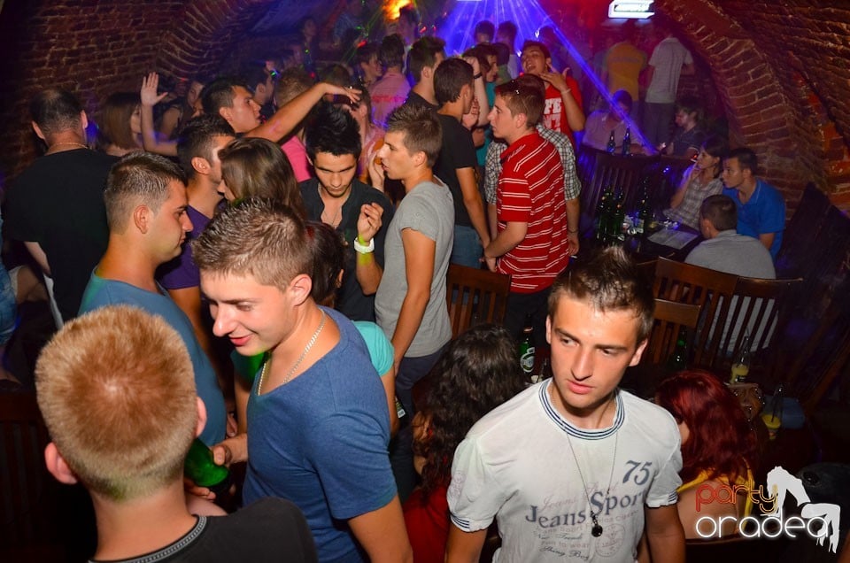 Student Party în Escape, 