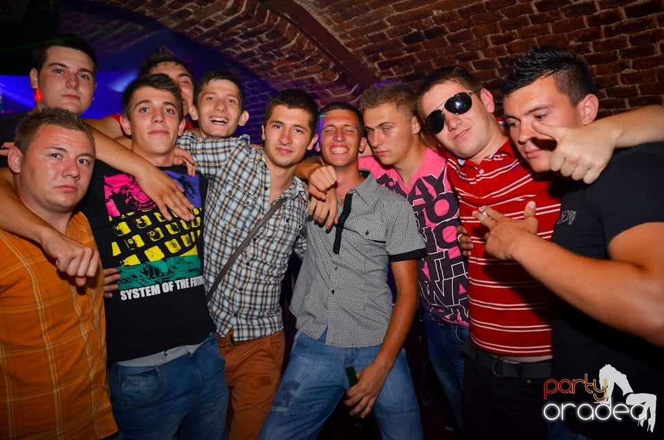 Student Party în Escape, 