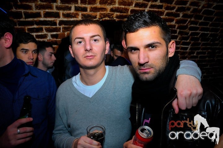 Student Party în Escape, 