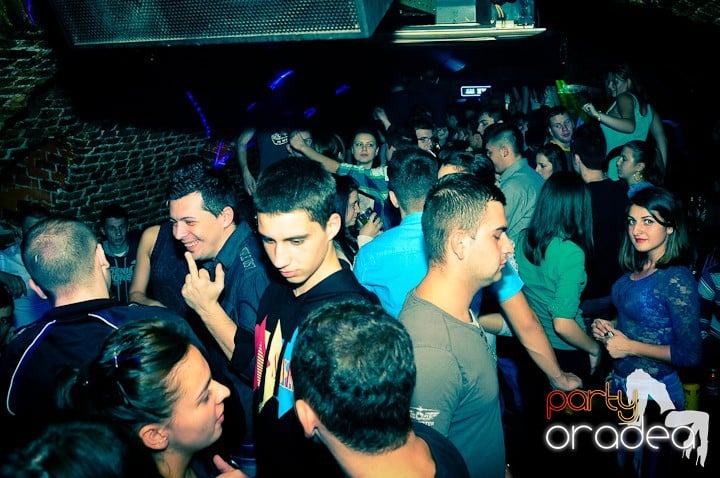 Student Party în Escape, 