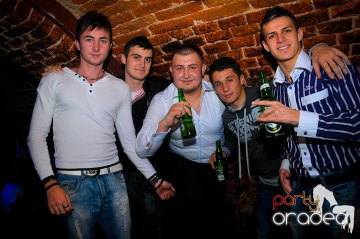 Student Party în Escape, 