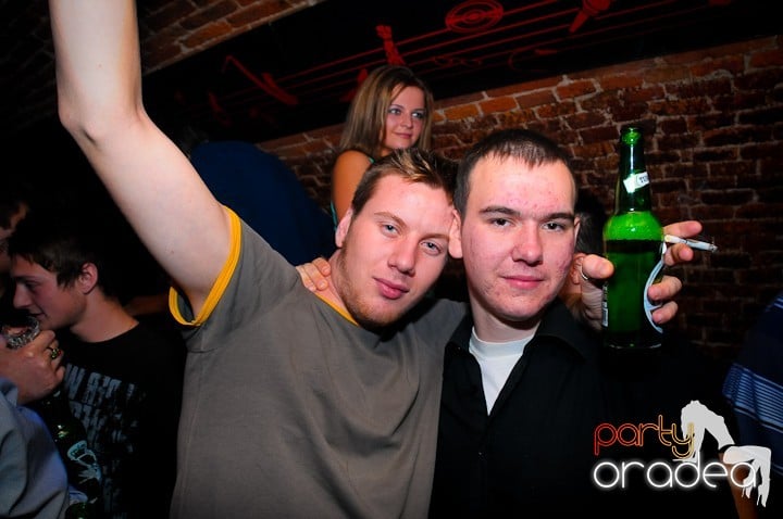 Student Party în Escape, 