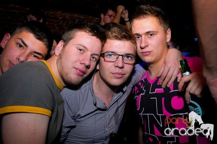 Student Party în Escape, 