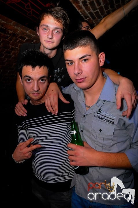 Student Party în Escape, 