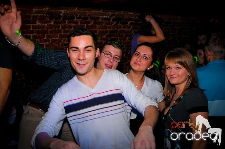 Student Party în Escape, 